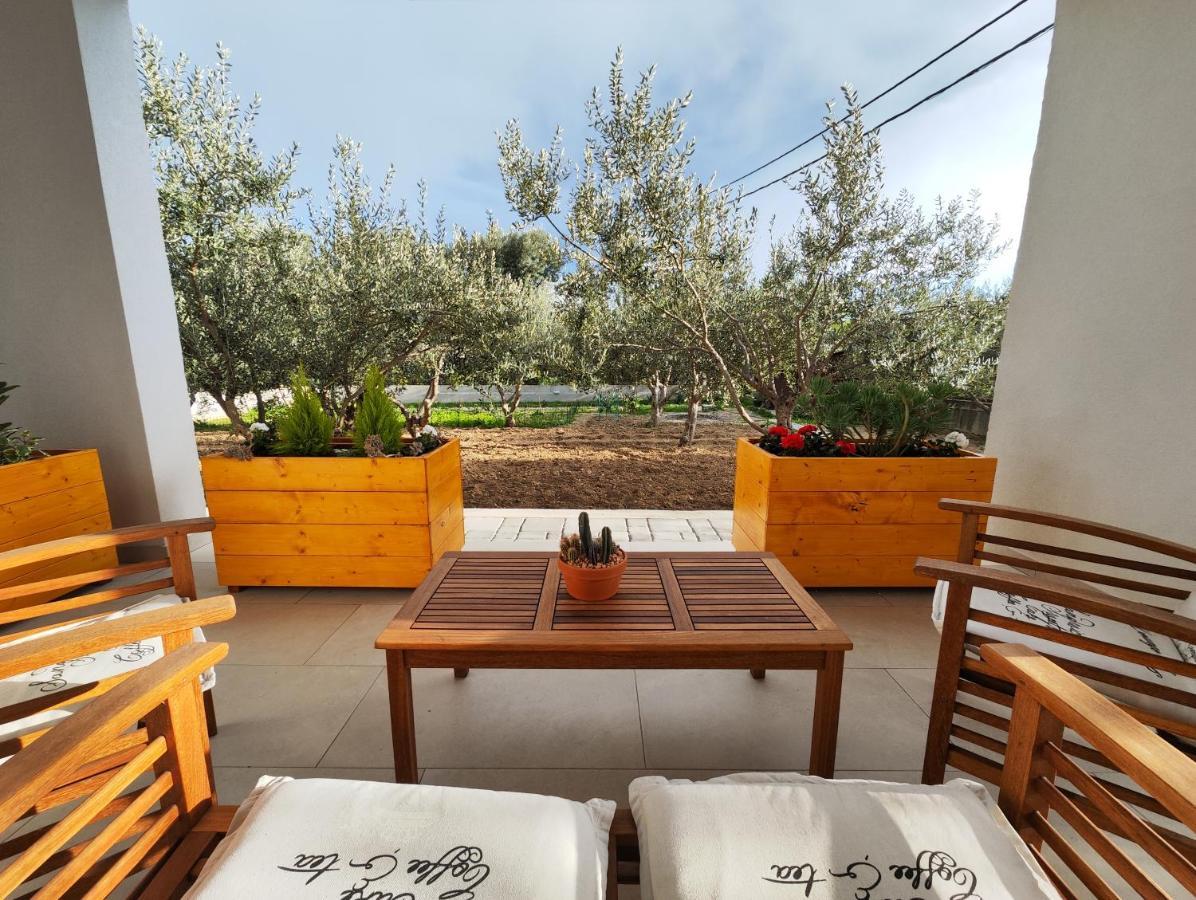 Olives Garden Διαμέρισμα Τρογκίρ Εξωτερικό φωτογραφία